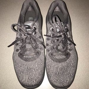 Nike Grey and white Flex Supreme TR6